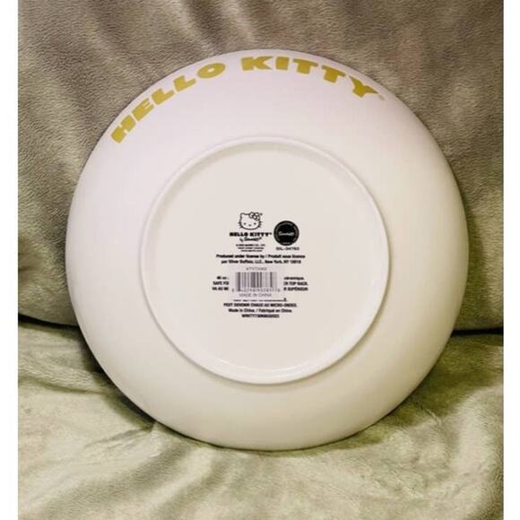 Hello Kitty Rainbow & Sunshine 9 1/4" Round Ceramic Serving Bowl- NEW - Picture 3 of 4
